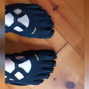 Vibram FiveFingers Alitza